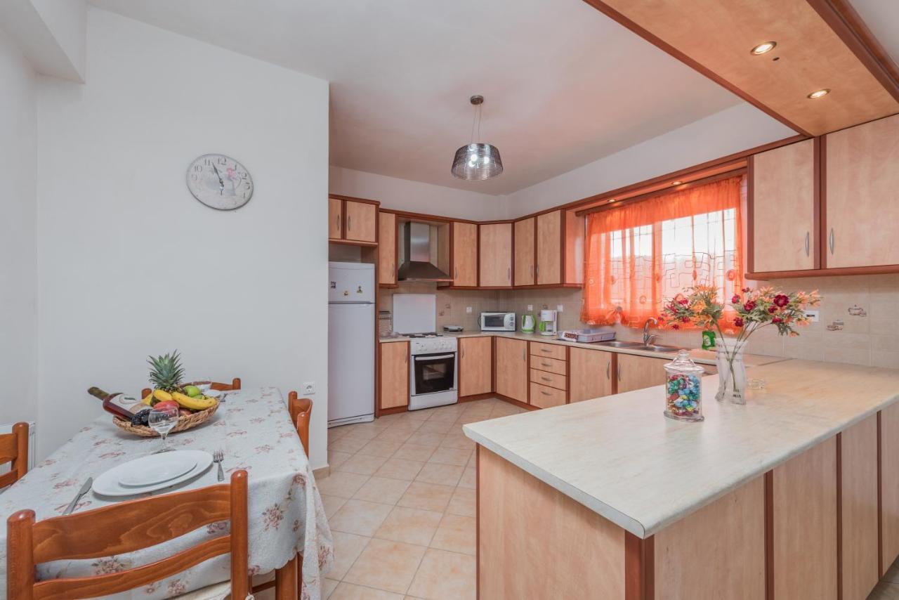 Domus Lukas Apartments Marathiás 外观 照片