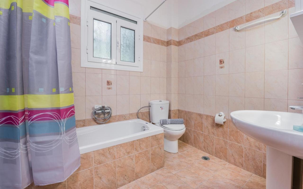 Domus Lukas Apartments Marathiás 外观 照片