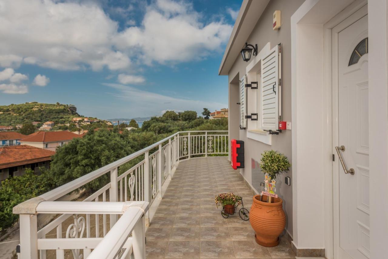 Domus Lukas Apartments Marathiás 外观 照片