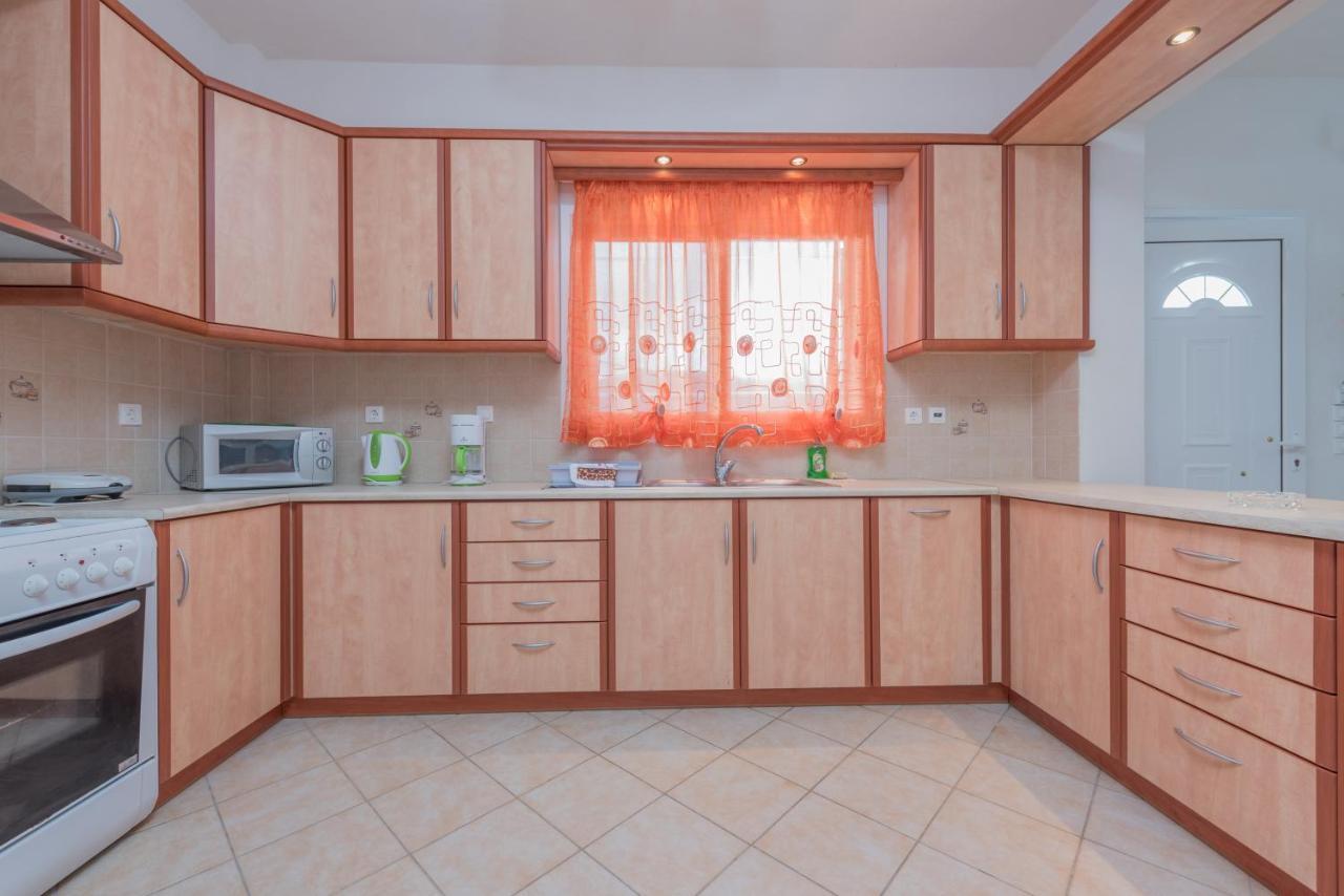 Domus Lukas Apartments Marathiás 外观 照片